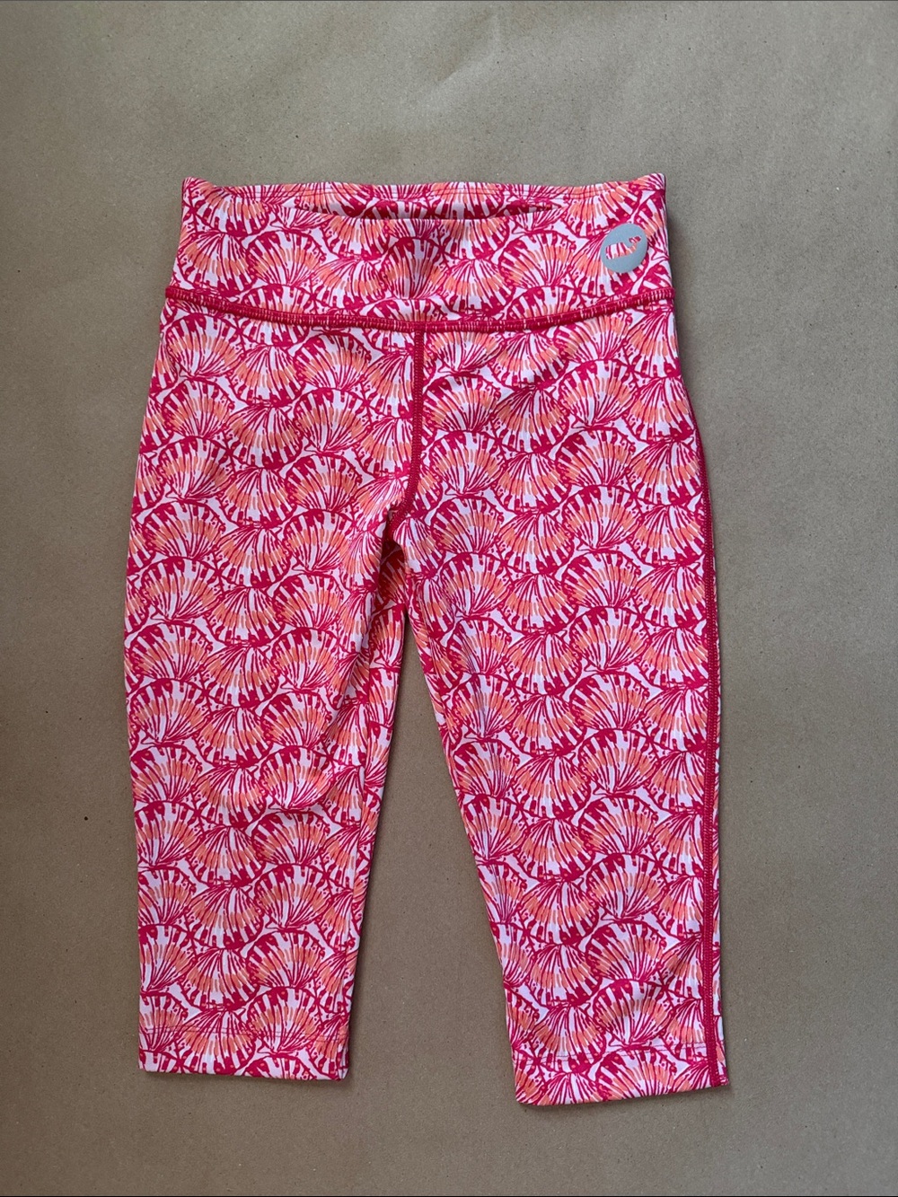 Vineyard Vines Pink and White Patterned Capri Leggings